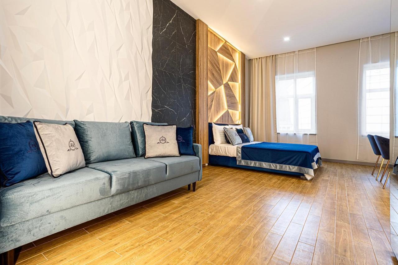 Central Family Boutique Apartments 2 Lviv Luaran gambar
