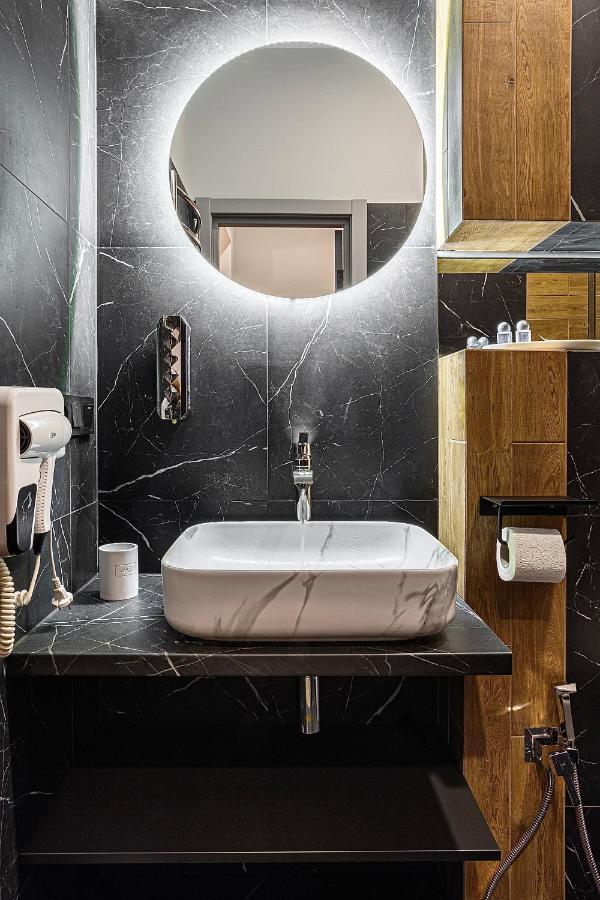 Central Family Boutique Apartments 2 Lviv Luaran gambar