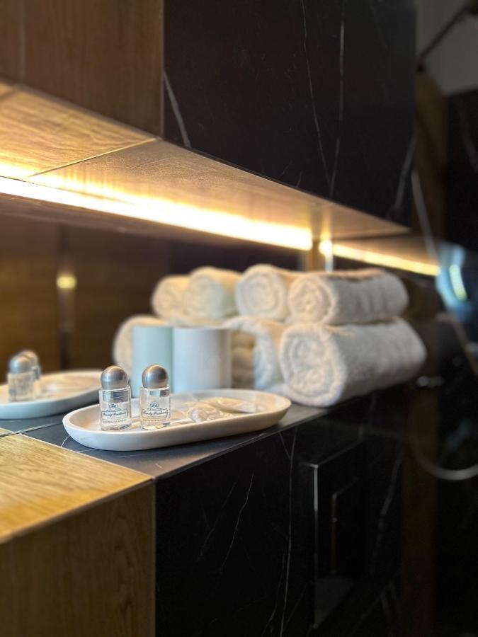 Central Family Boutique Apartments 2 Lviv Luaran gambar